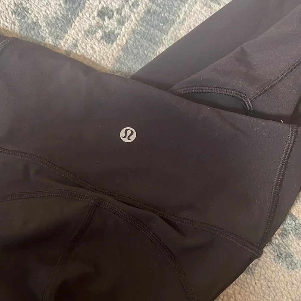 Lululemon running tights - Picture 3 of 7
